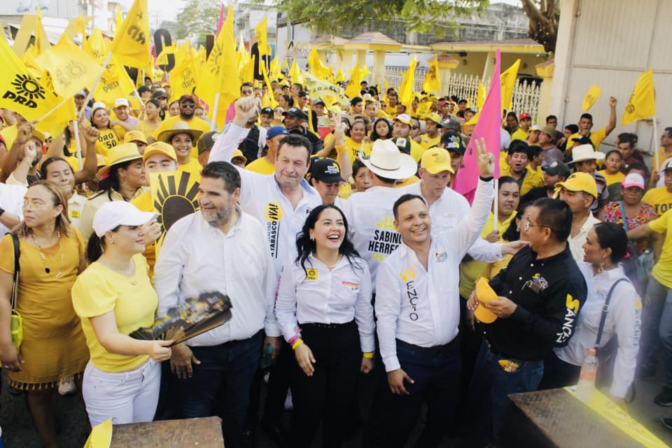 ¡Más firme que nunca!, asegura Juan Manuel Fócil en el cierre de campaña.