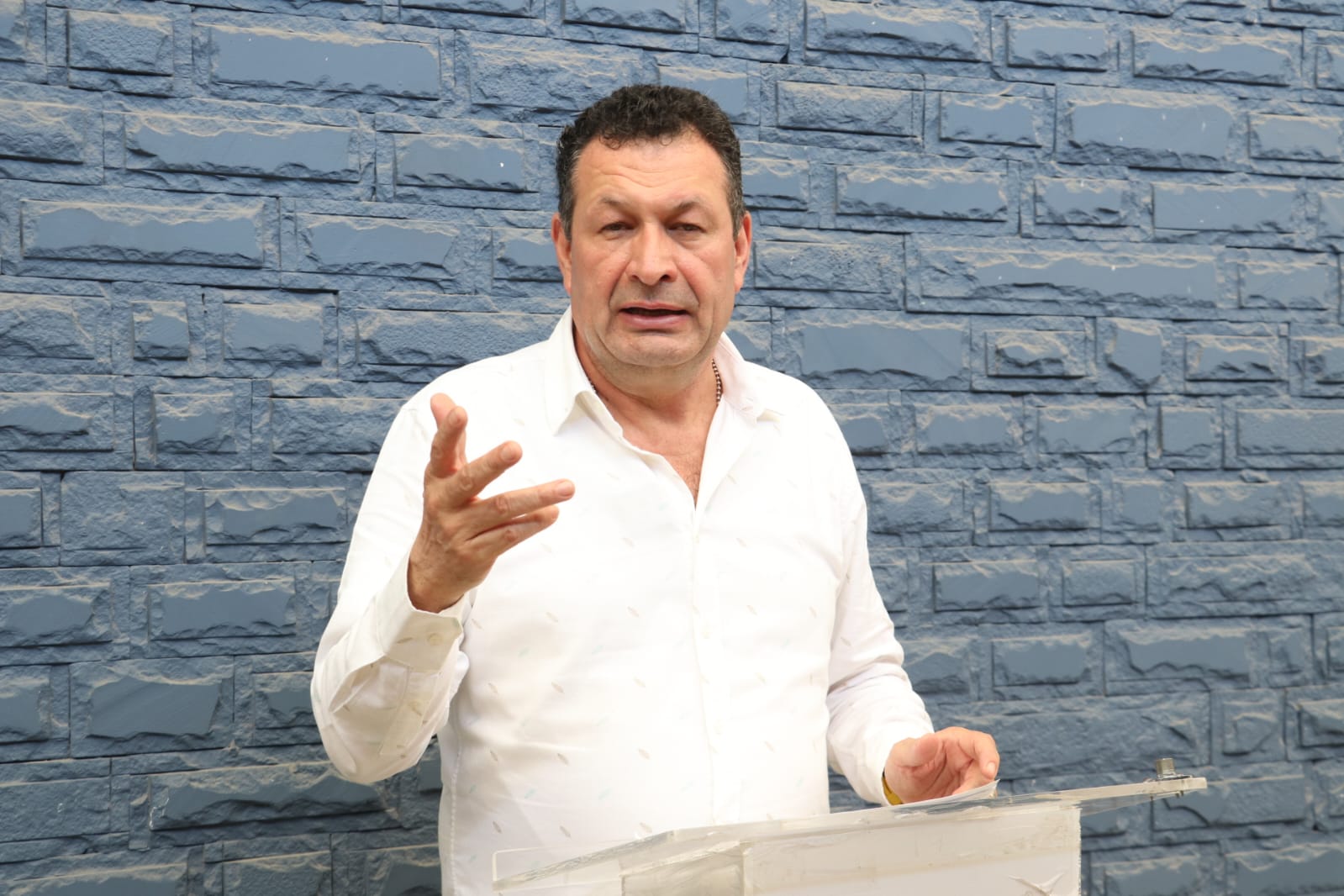 Juan Manuel Fócil rechaza abandonar la contienda por al gobierno de Tabasco.