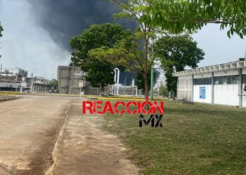 Se registra incendio en instalaciones de Pemex en Reforma, Chiapas