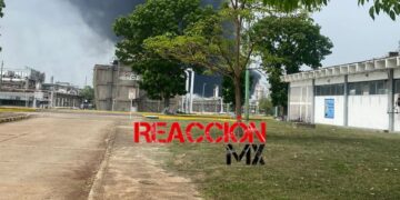 Se registra incendio en instalaciones de Pemex en Reforma, Chiapas