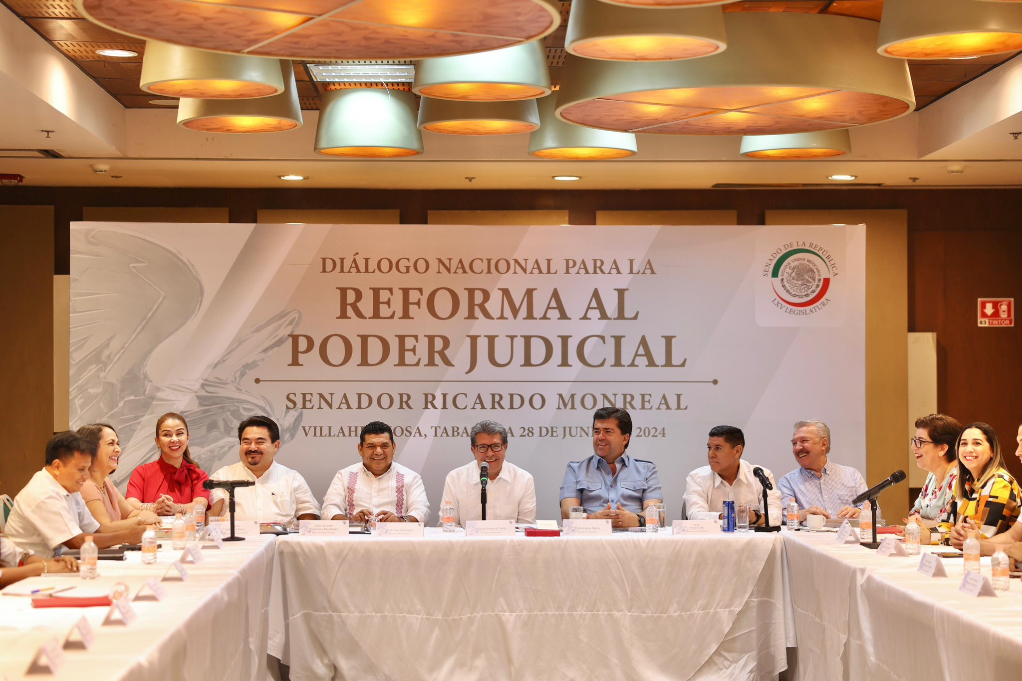 REFORMA AL PODER JUDICIAL VA EN SEPTIEMBRE ‘SÍ Y SÍ’, SOSTIENE EL SENADOR RICARDO MONREAL.