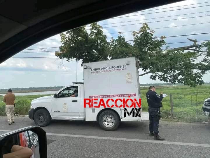Hallan un cuerpo sin vida, a orillas de la carretera Villahermosa a Teapa.