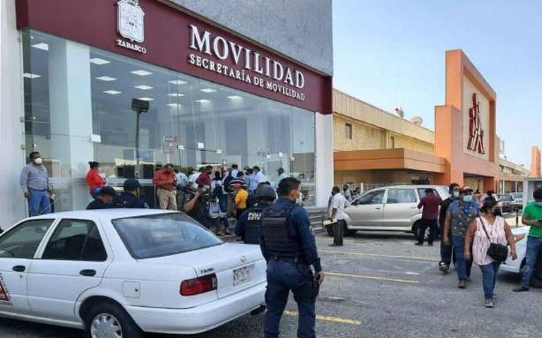 Acusan ‘corrupción’ de SEMOVI en concesiones.