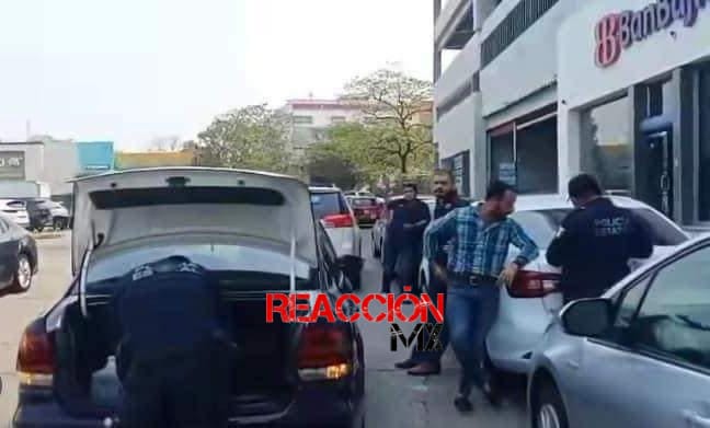 Asaltan a cuentahabiente en Tabasco 2000.