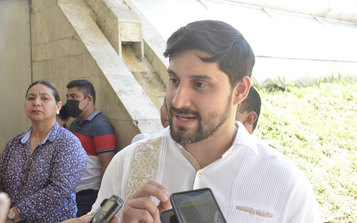 AFIRMA GABRIEL ISAAC RUIZ, QUE SERÁ JAVIER MAY QUIEN DECIDIRÁ EL USO QUE SE LE DE AL PALACIO DE LOS DEPORTES.