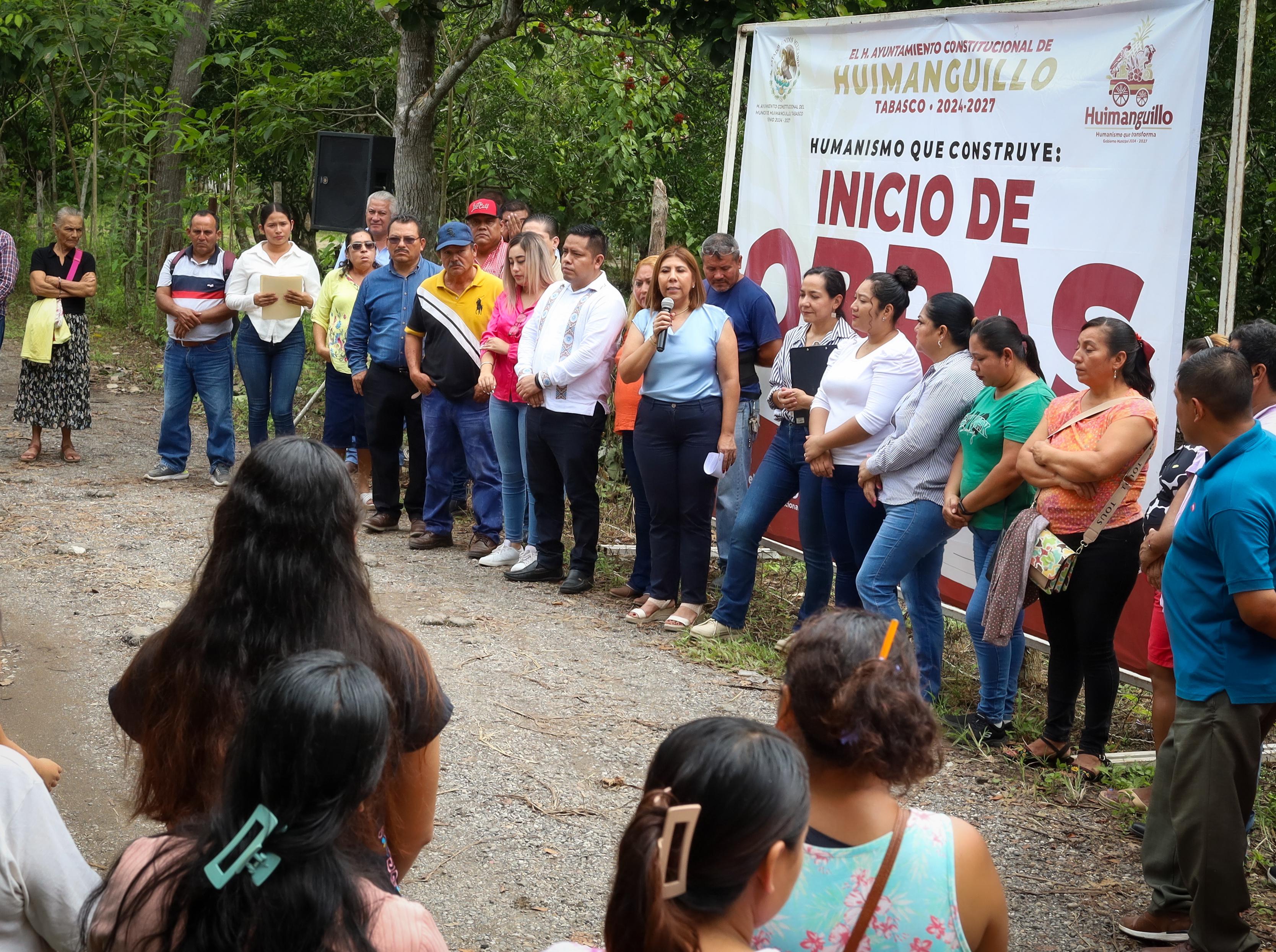 ARRANCA OBRA DE REHABILITACIÓN EN EL EJIDO BLASILLO, ENCABEZADA POR LA PRESIDENTA MUNICIPAL MARI LUZ VELÁZQUEZ JIMÉNEZ.
