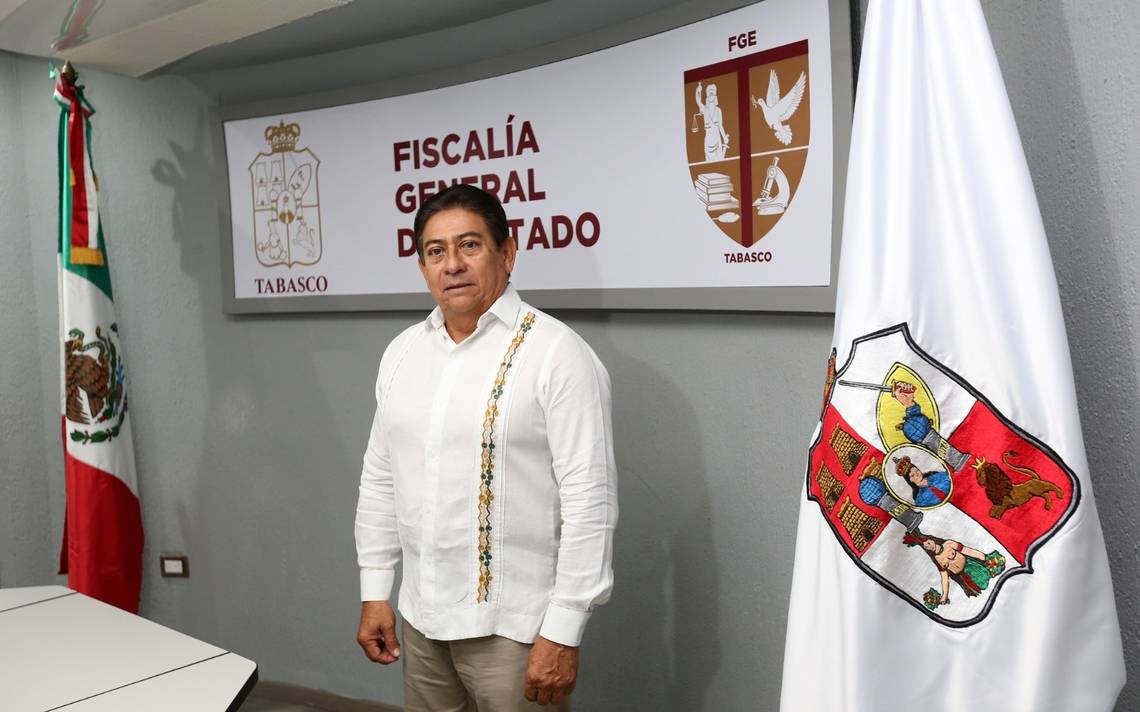RENUNCIA NICOLAS BAUTISTA COMO FISCAL DE TABASCO.