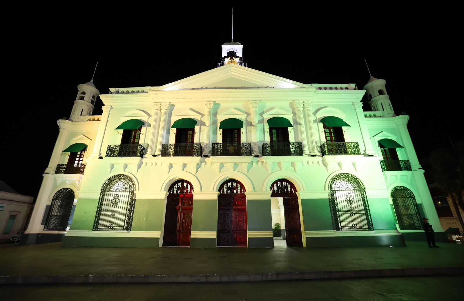 En vigor nueva Ley Orgánica del Poder Ejecutivo del Estado de Tabasco; se trabaja con 14 Secretarías para hacer más eficiente al Gobierno.