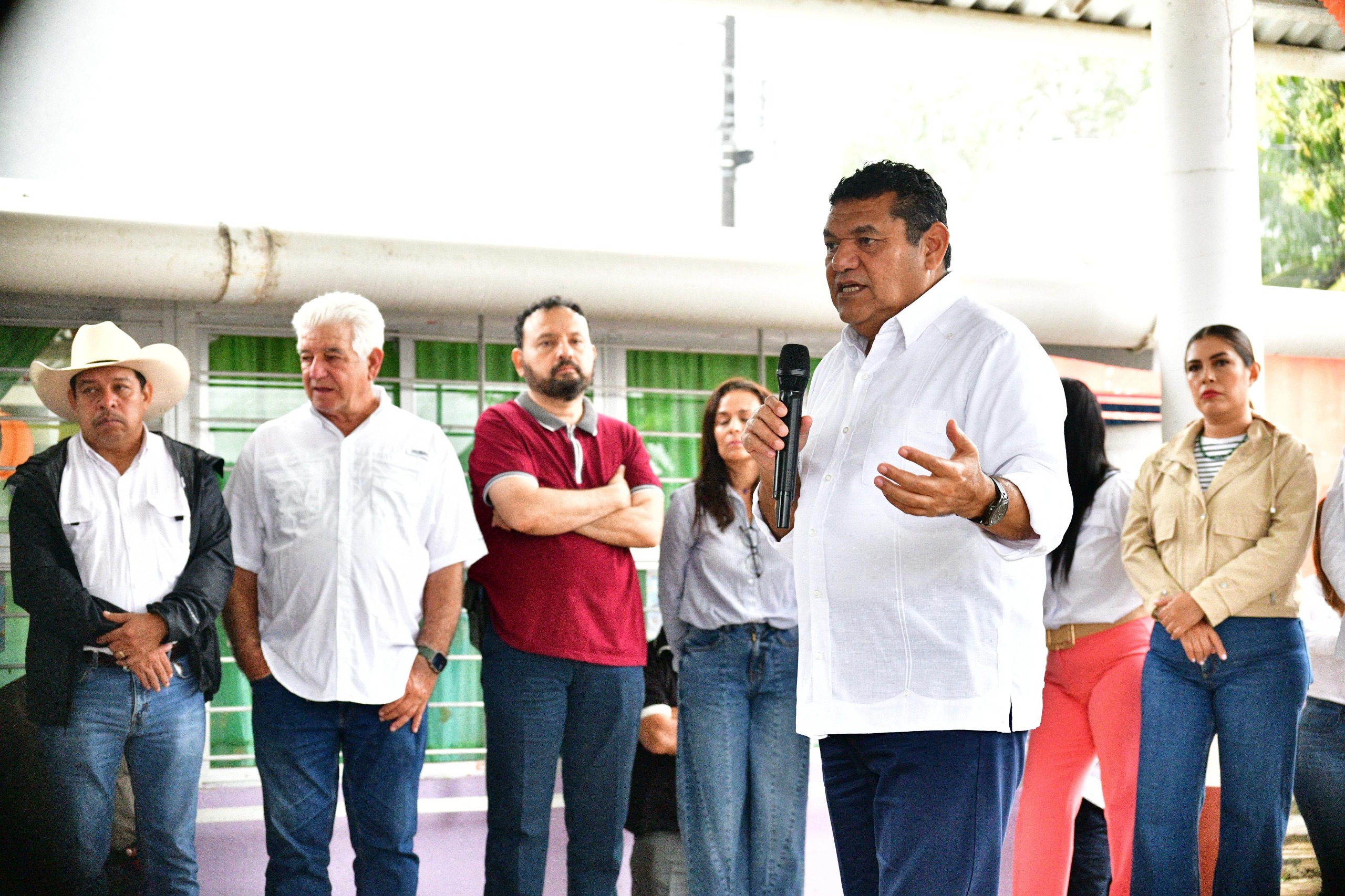 Exhorta Gobernador a productores hacer uso de buenas prácticas ganaderas, ante muerte de reses en Huimanguillo.