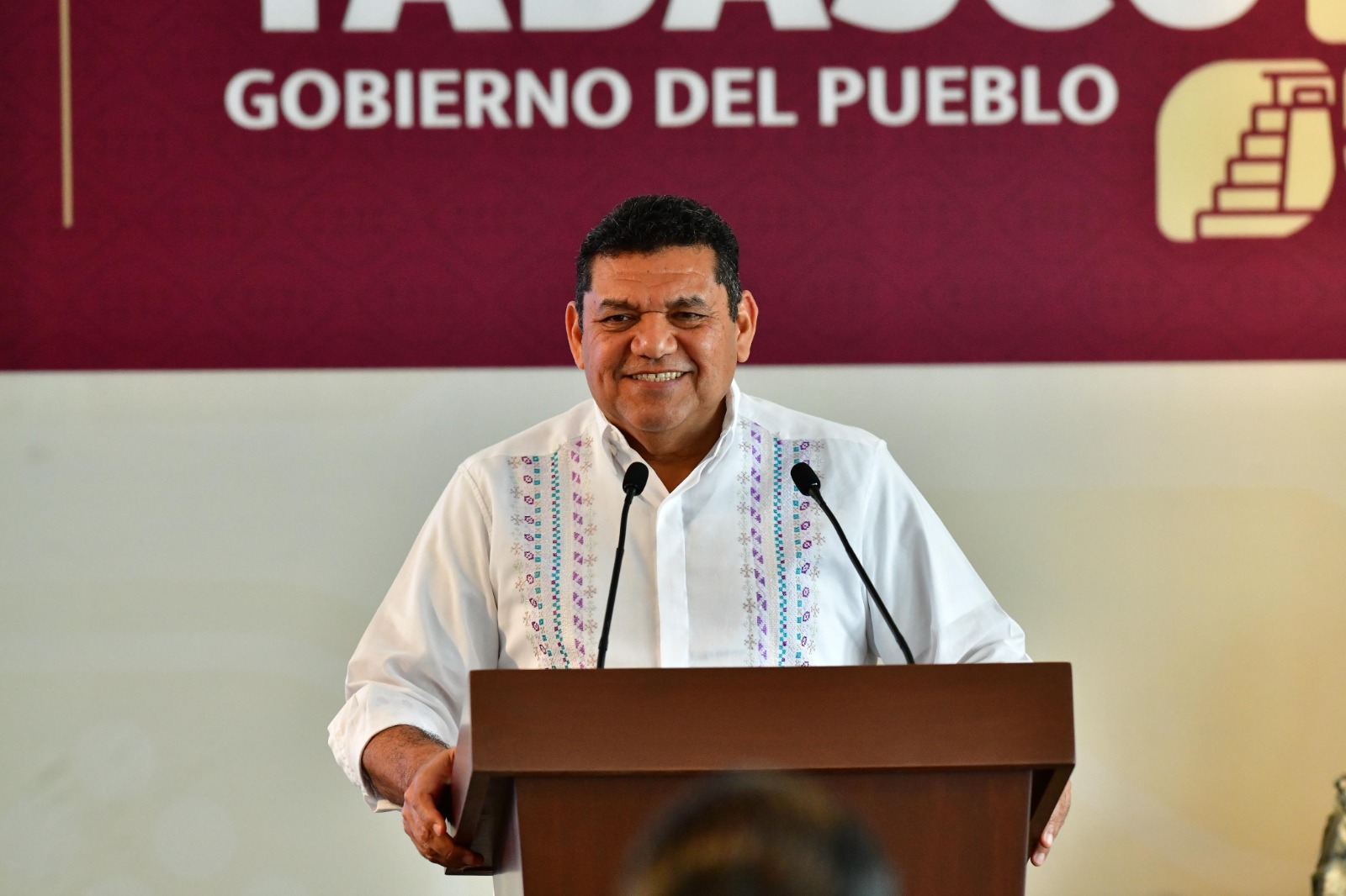 Obras de infraestructura educativa y de caminos del Gobierno del Estado avanzan para impulsar el desarrollo en Tabasco.