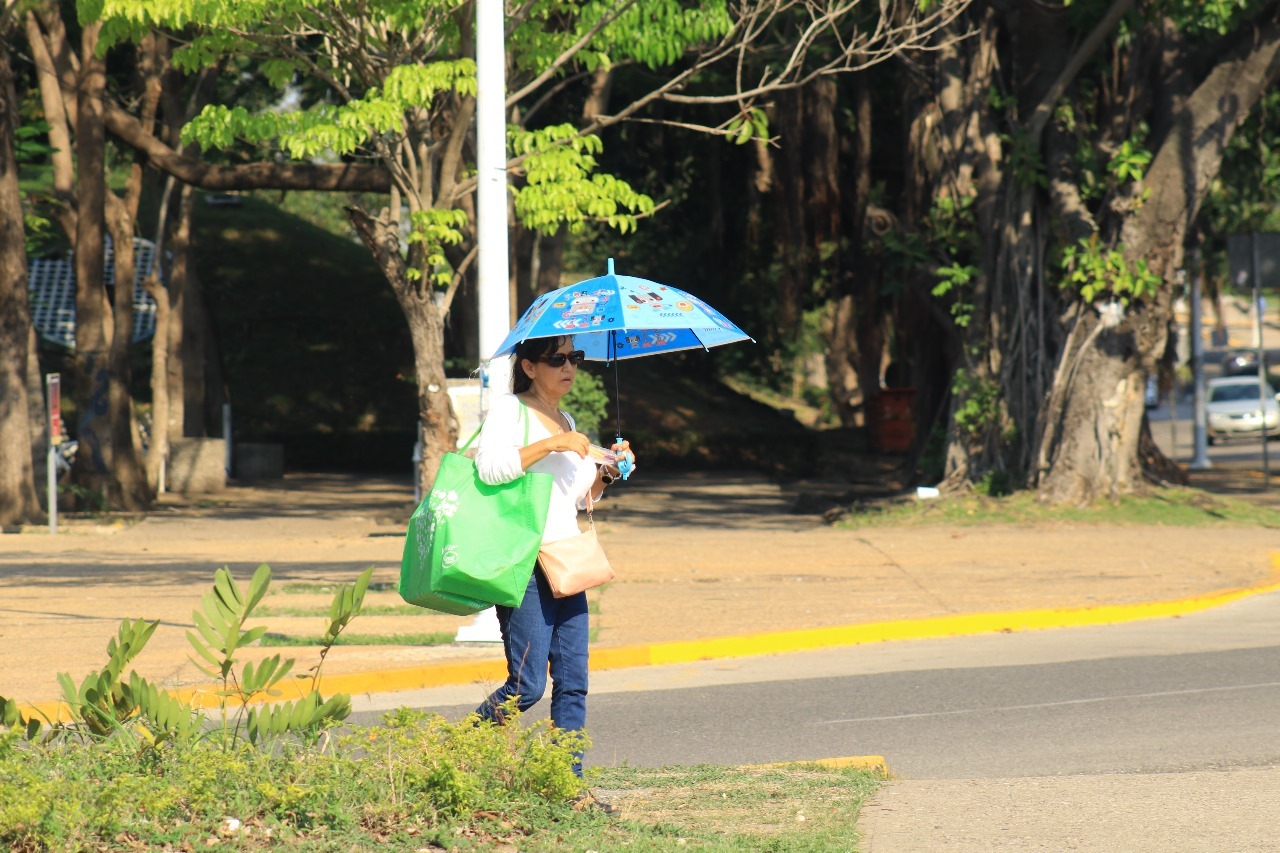 Exhorta Salud a tabasqueños a no bajar la guardia y seguir redoblando las medidas preventivas contra las altas temperaturas.