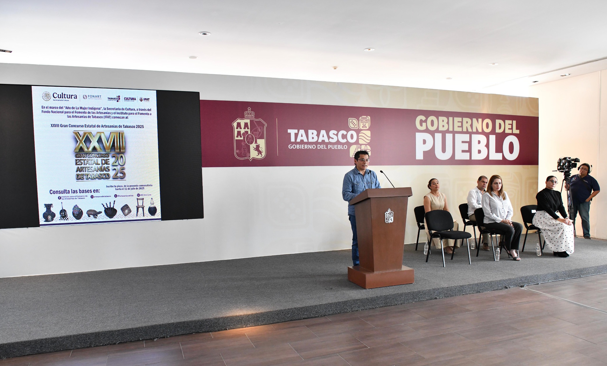 Lanza Gobierno del Estado talleres de verano y convocatorias para Concurso Estatal de Artesanías y Premio Estatal de la Juventud 2025.