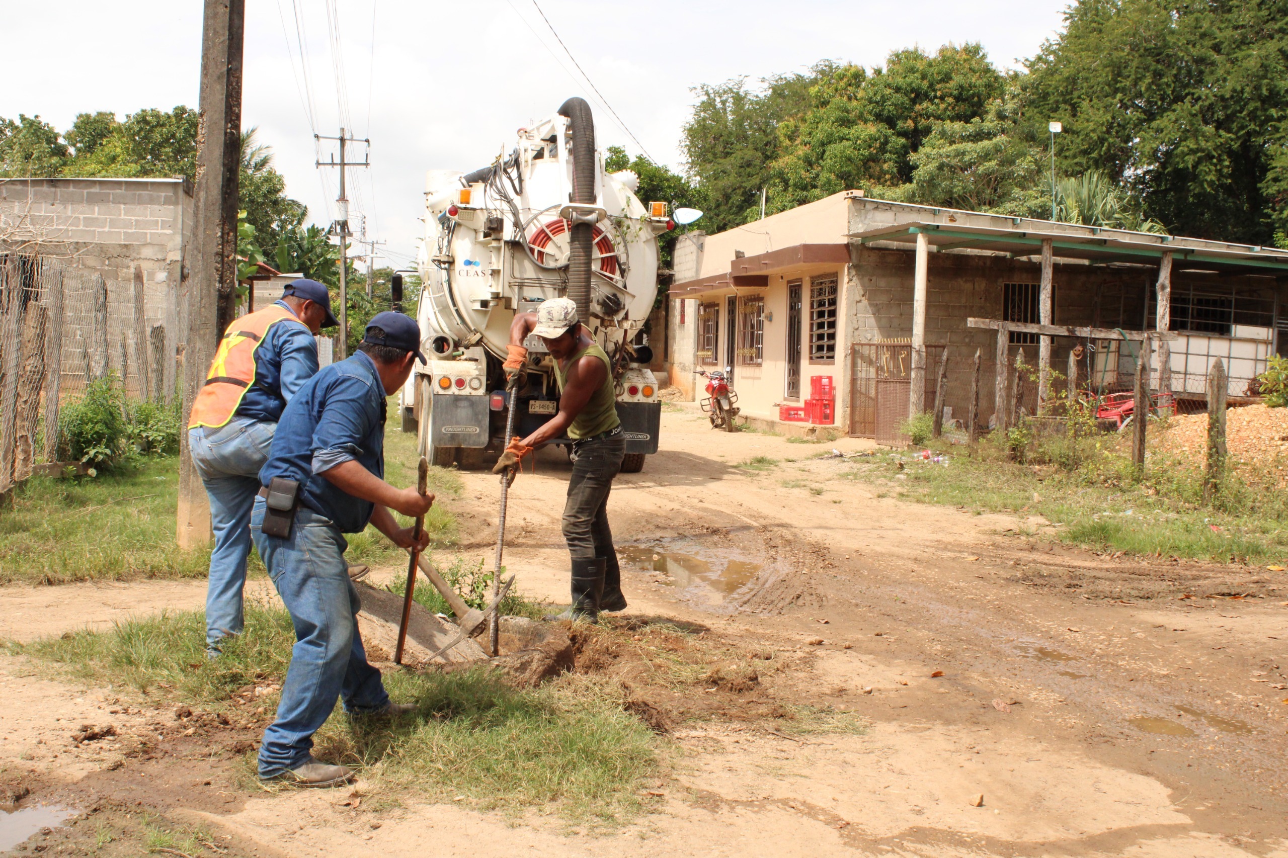 Sanea la CEAS más de 265 kilómetros de tubería de drenaje en el Estado.