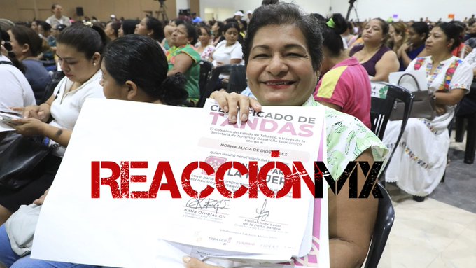 Entrega Javier May Rodríguez 2 mil certificados del programa «Tandas para la Mujer» en Centro.