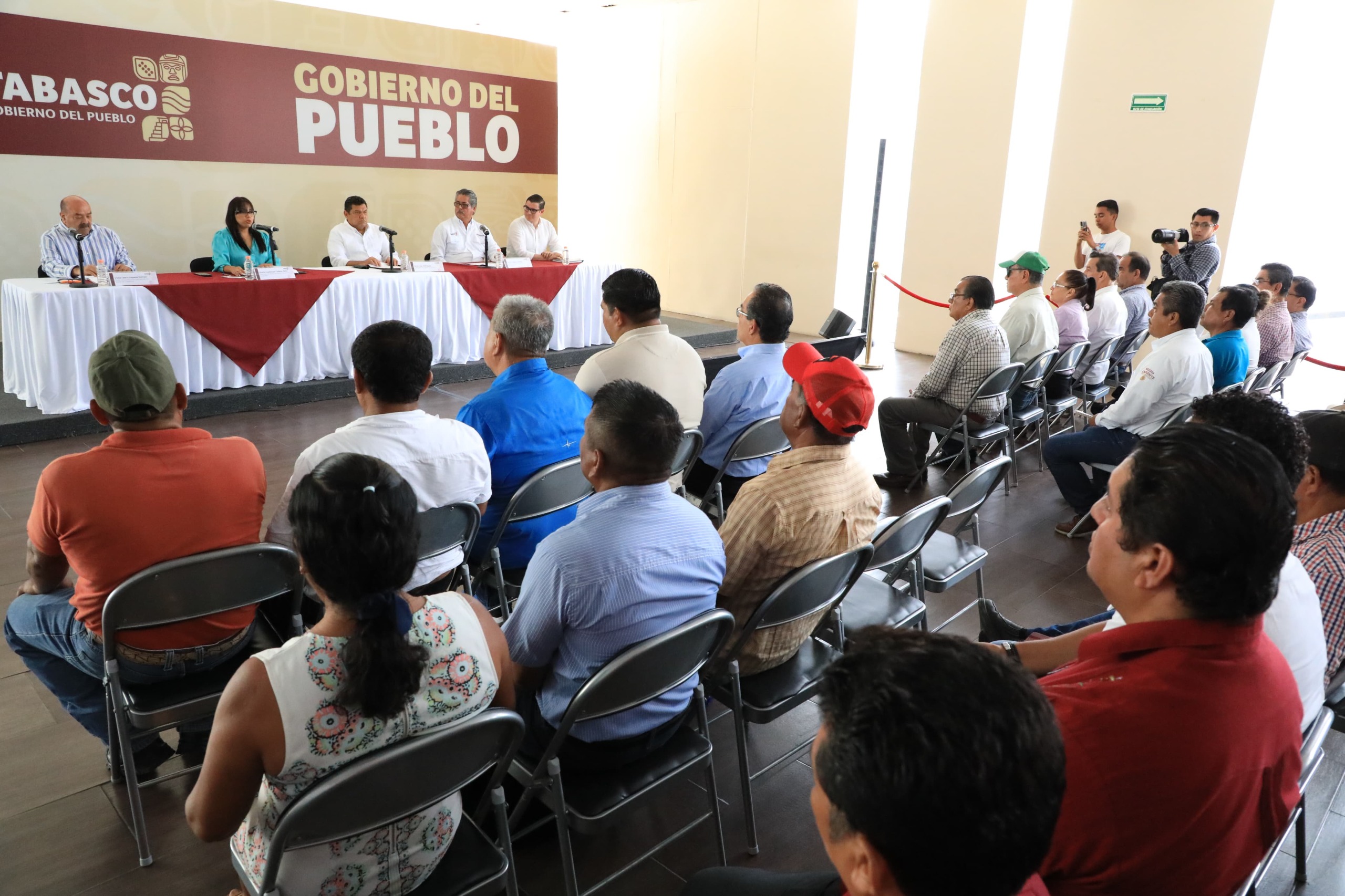 Refrenda Gobierno del Estado compromiso con protección de recursos naturales; reinstala Javier May Consejo Estatal Forestal.