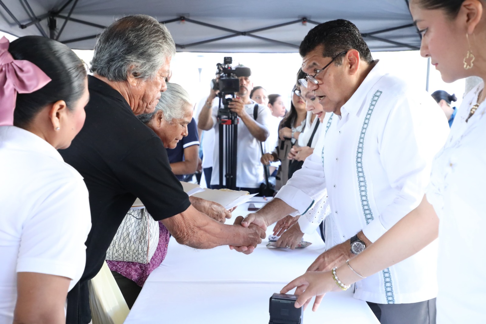 En Centro, el Gobierno del Estado impulsa la obra pública y el desarrollo de las familias con más de 270 millones de pesos.