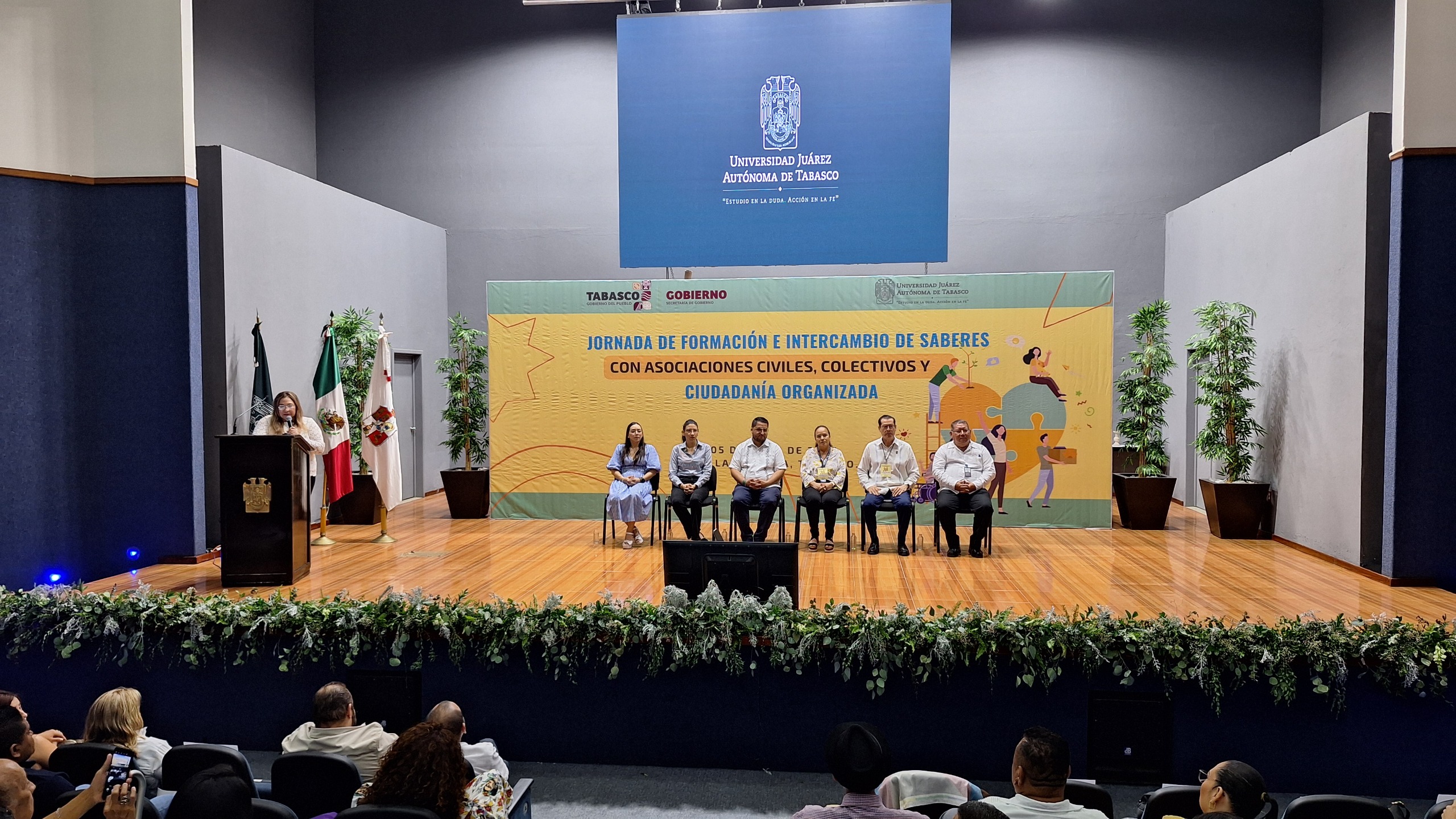 El Gobierno del Estado tiene puertas abiertas para el diálogo con la sociedad, destaca subsecretario Pablo Mora al inaugurar jornada de intercambio con asociaciones civiles.