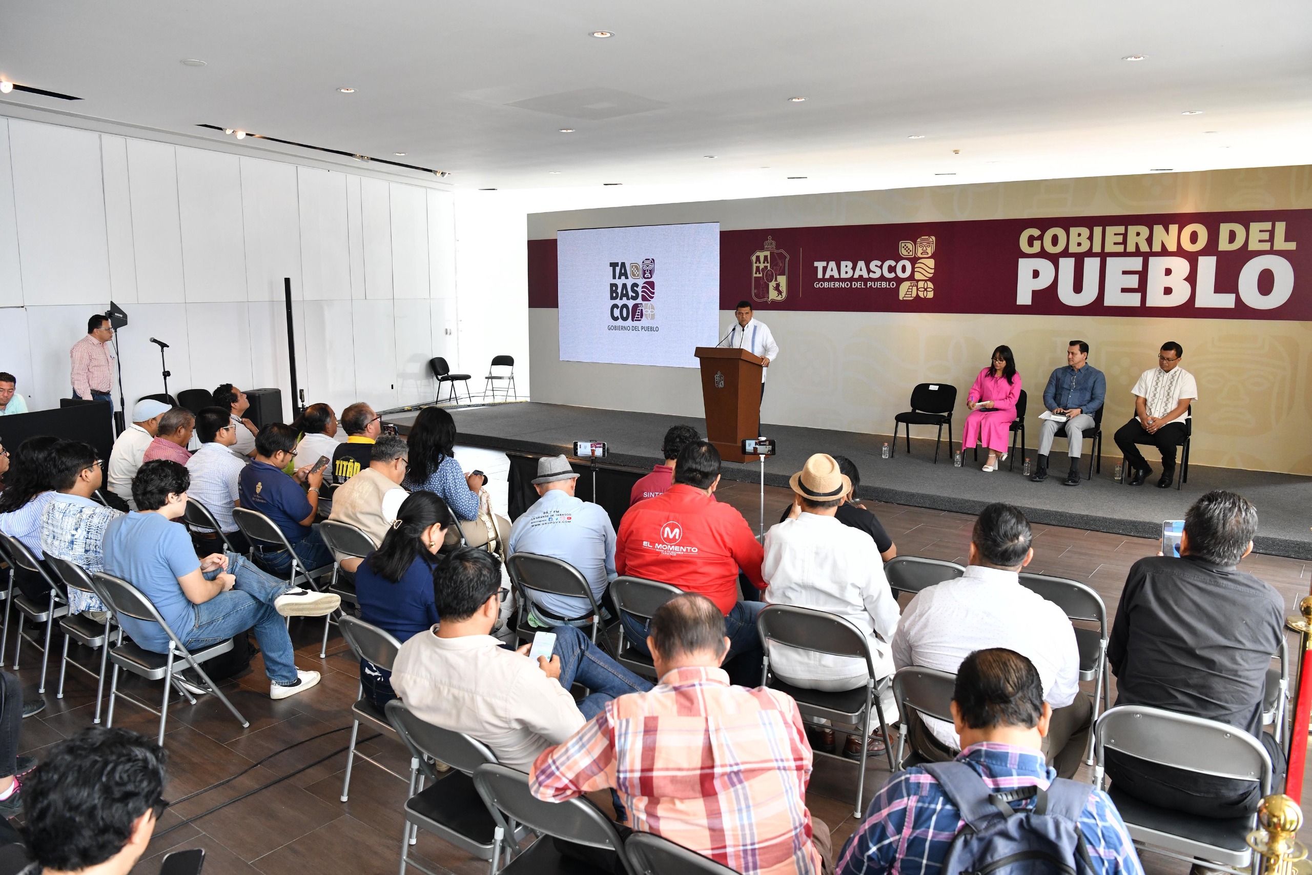 Tren Maya punta de lanza del nuevo modelo de diversificación económica en Tabasco, destaca el Gobernador Javier May.