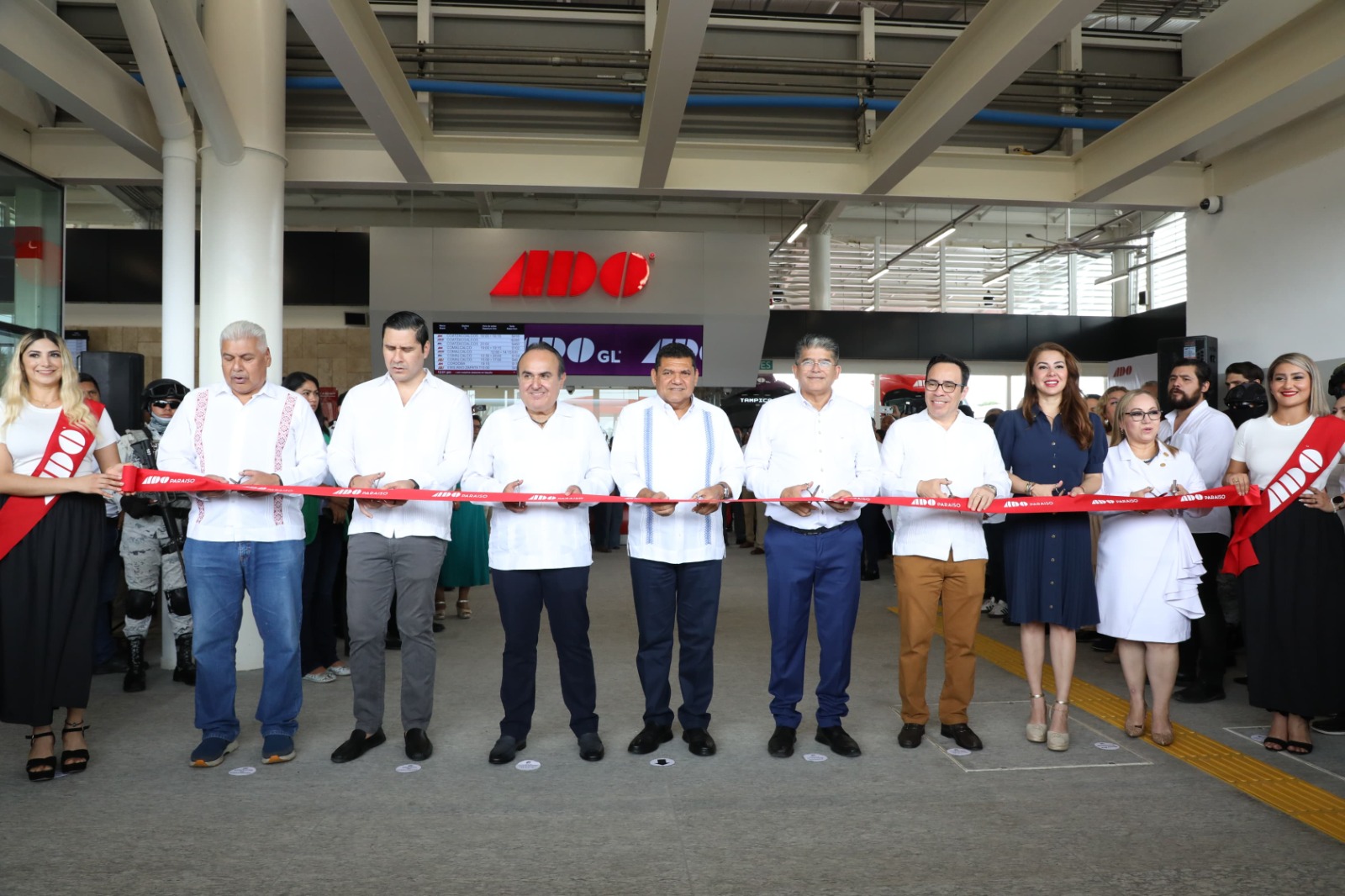 Abre nueva terminal de ADO en Paraíso; la inversión de 90 mdp demuestra el potencial y la confianza en Tabasco, afirma el Gobernador.