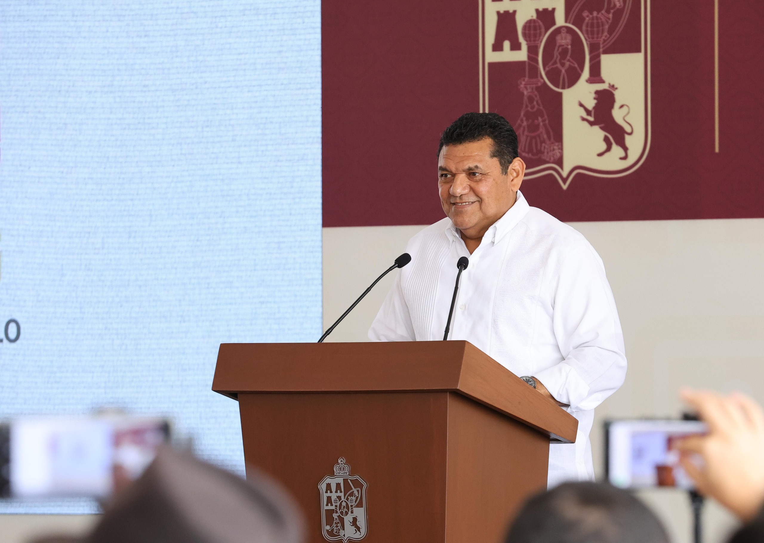 “El pueblo defiende la transformación y está feliz con el proyecto que genera bienestar y desarrollo”; Javier May reitera que su gobierno continuará atendiendo a las y los tabasqueños en territorio.