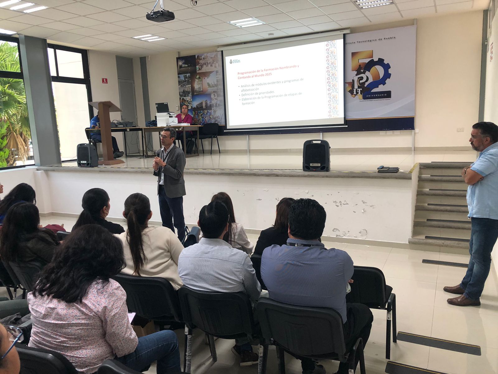 Participa Tabasco en reunión nacional para actualizar al personal del IEAT en procesos de alfabetización.