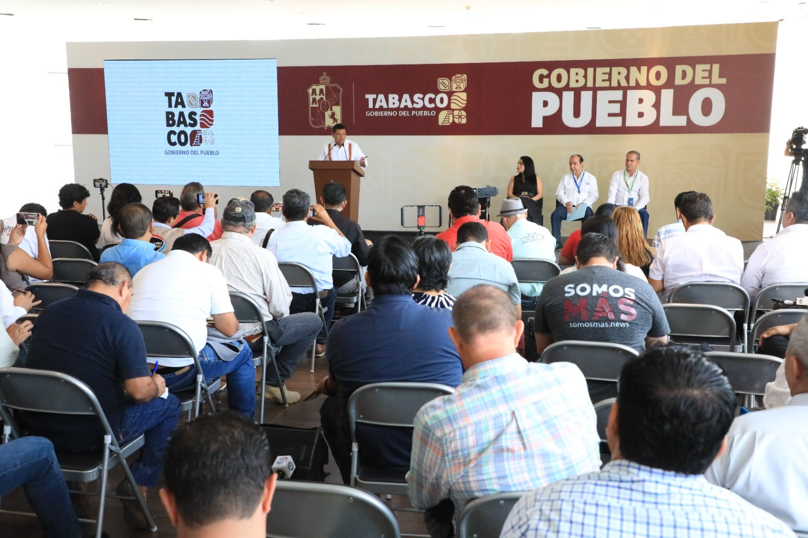 Tabasco recupera su papel en el escenario económico nacional: Anuncia Walmart inversión de 1,870 mdp en construcción de 7 nuevas tiendas y remodelación de las existentes.
