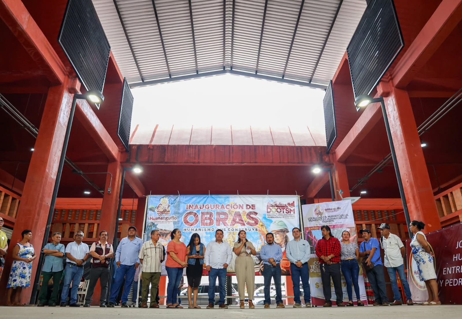 Inaugura alcaldesa Mari Luz Velázquez Jiménez techado del mercado público “José Mercedes Gamas”.