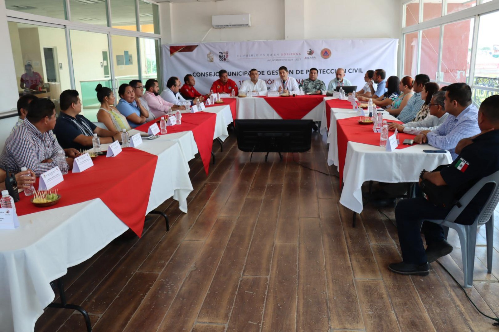 Jalapa refuerza estrategias de prevención y coordinación institucional ante la temporada de lluvias y ciclones tropicales.