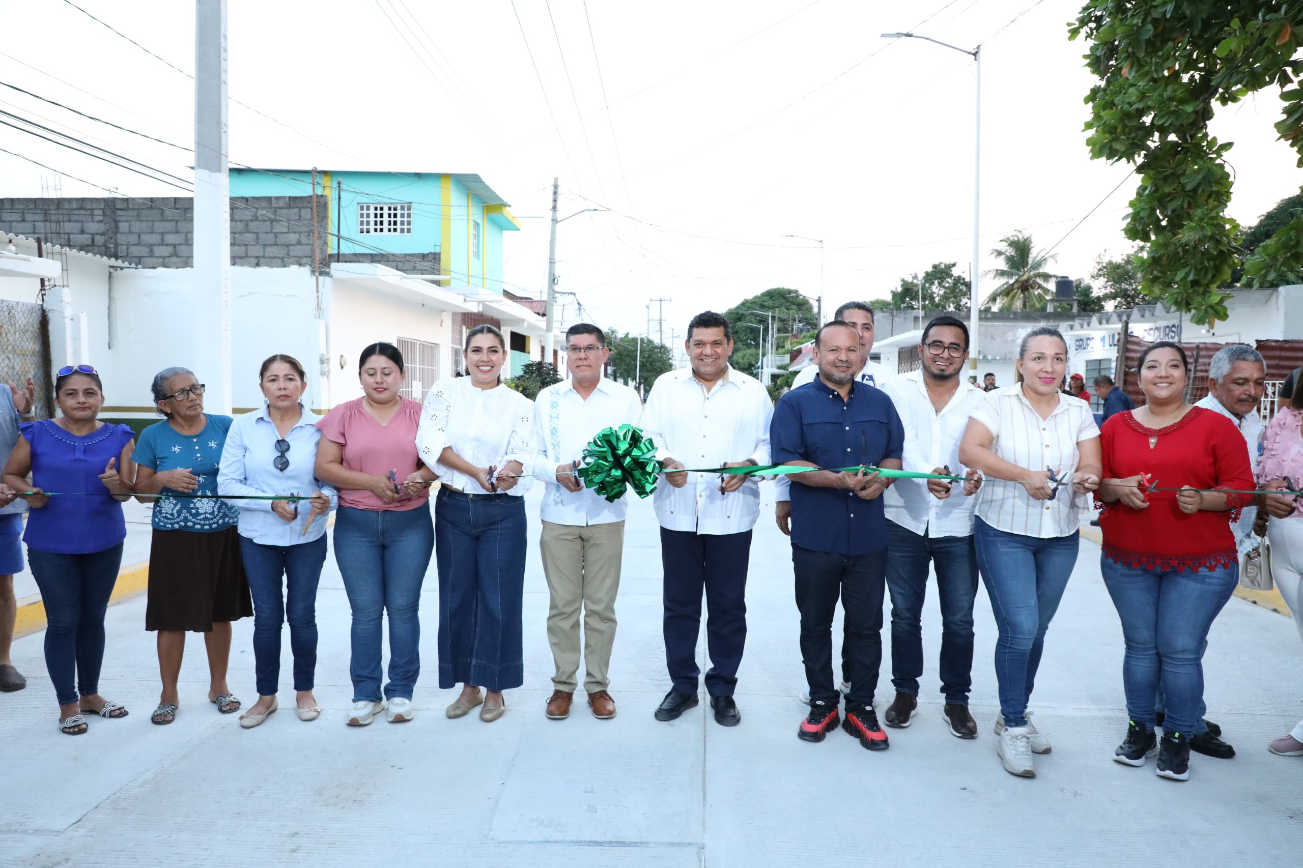 En Cárdenas, Gobierno del Estado y ayuntamiento colaboran para mejorar vialidades y fortalecer la seguridad.