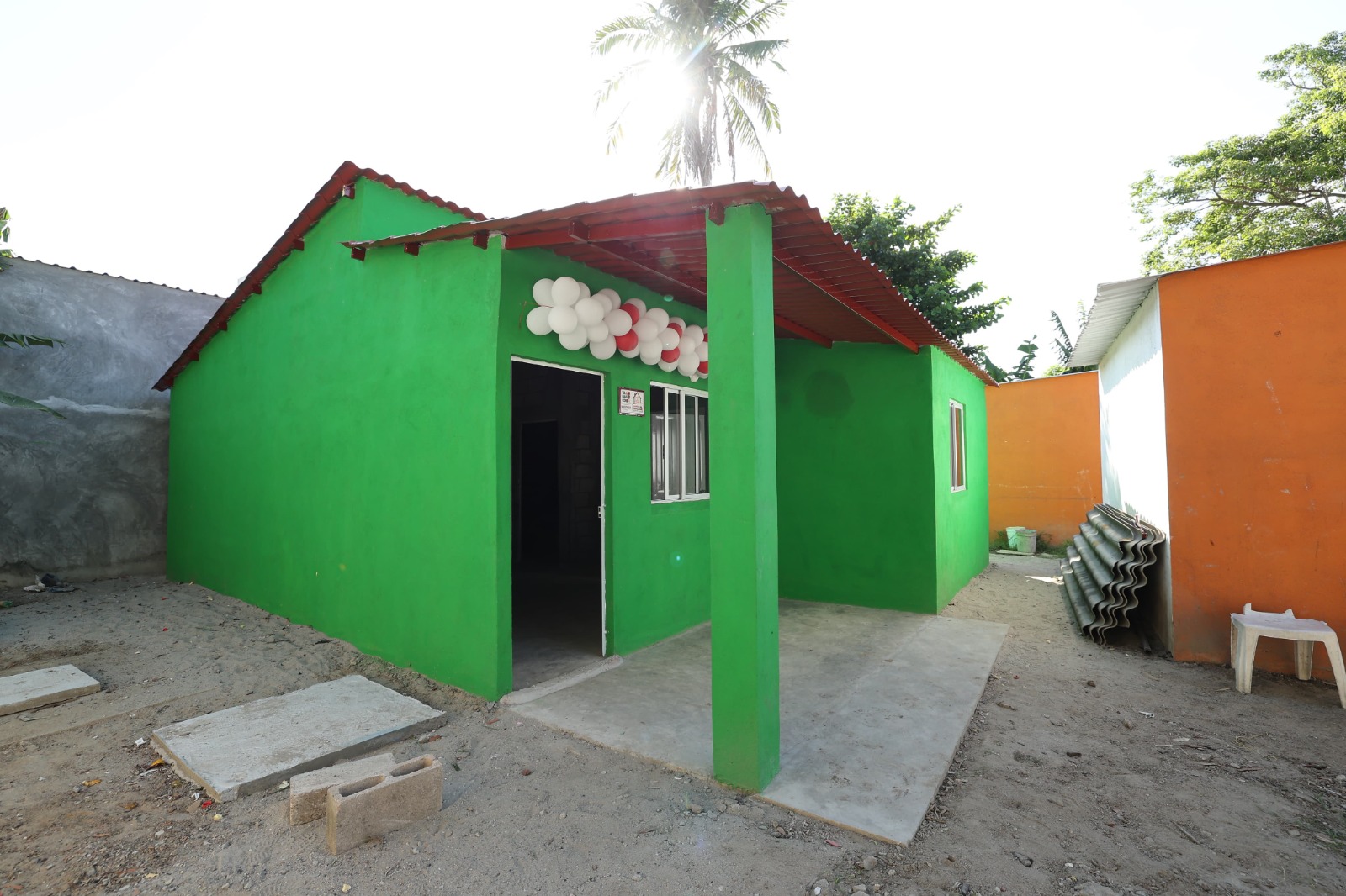 Con la entrega de Viviendas del Bienestar, Gobierno del Estado cambia la vida de familias en Paraíso.