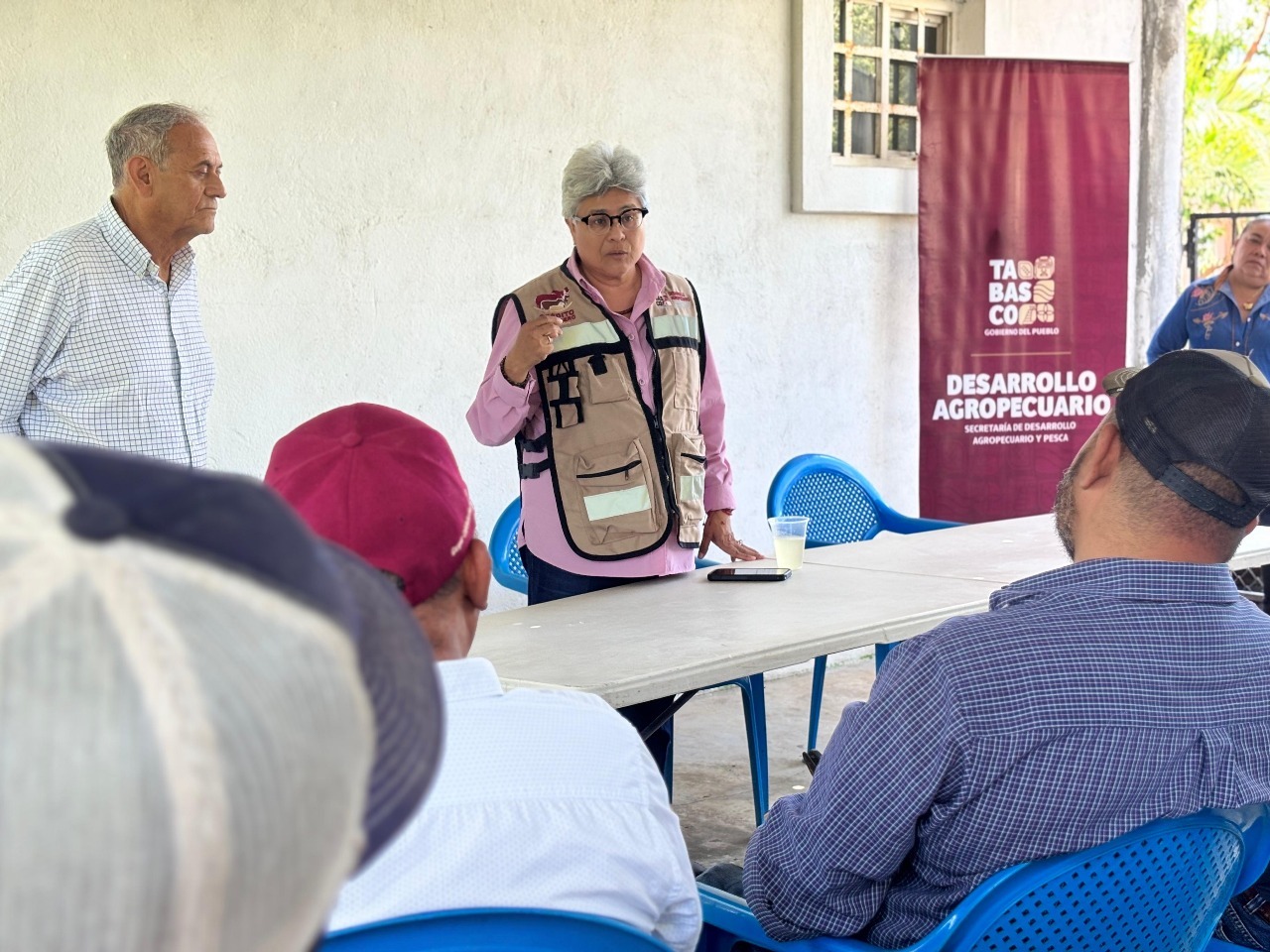 Constata Sedap resultados en el programa Crédito Ganadero a la Palabra en Macuspana.
