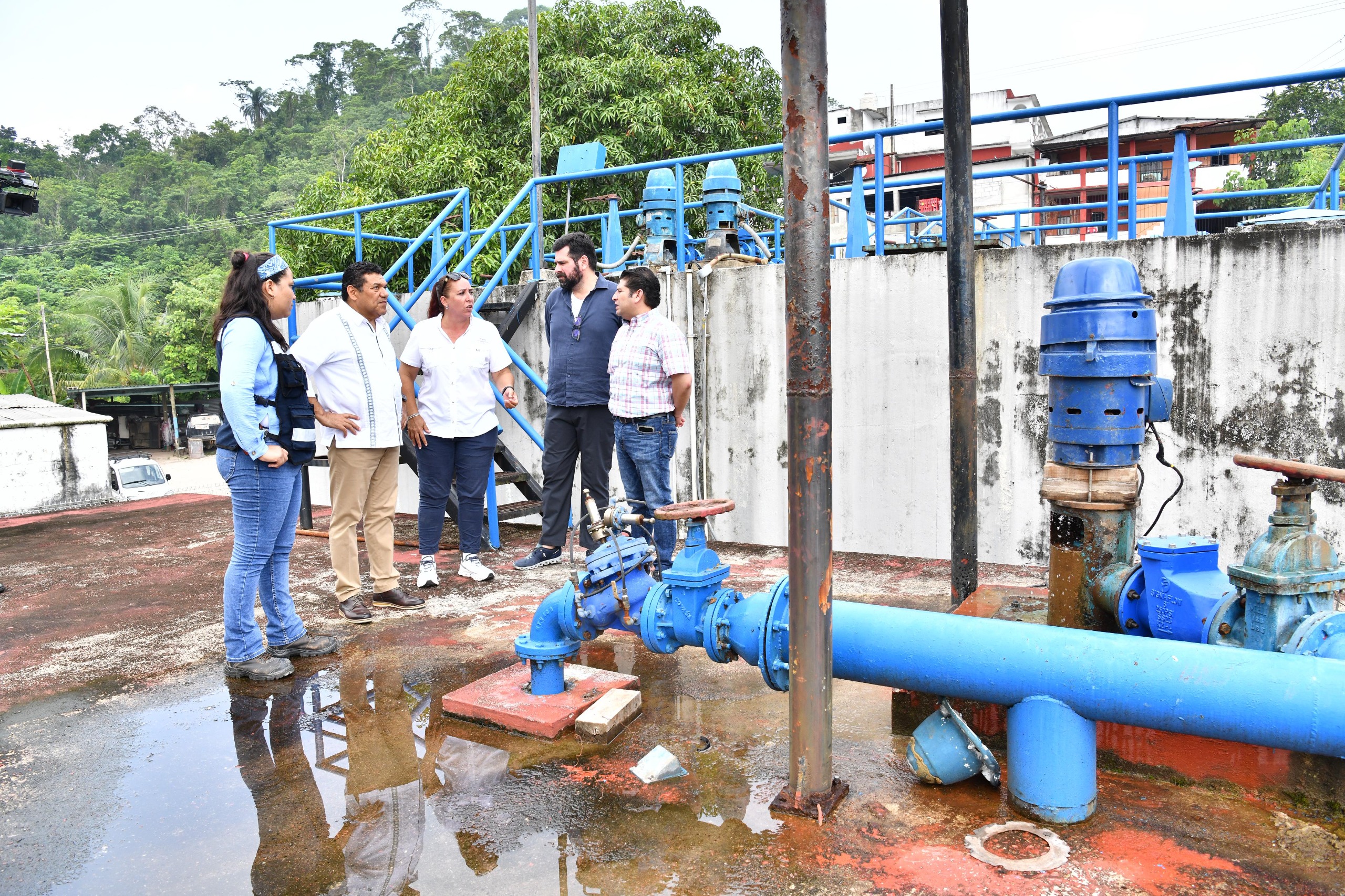 Supervisa Javier May planta potabilizadora de Villa Tapijulapa; instruye proyecto para brindarle mantenimiento integral.