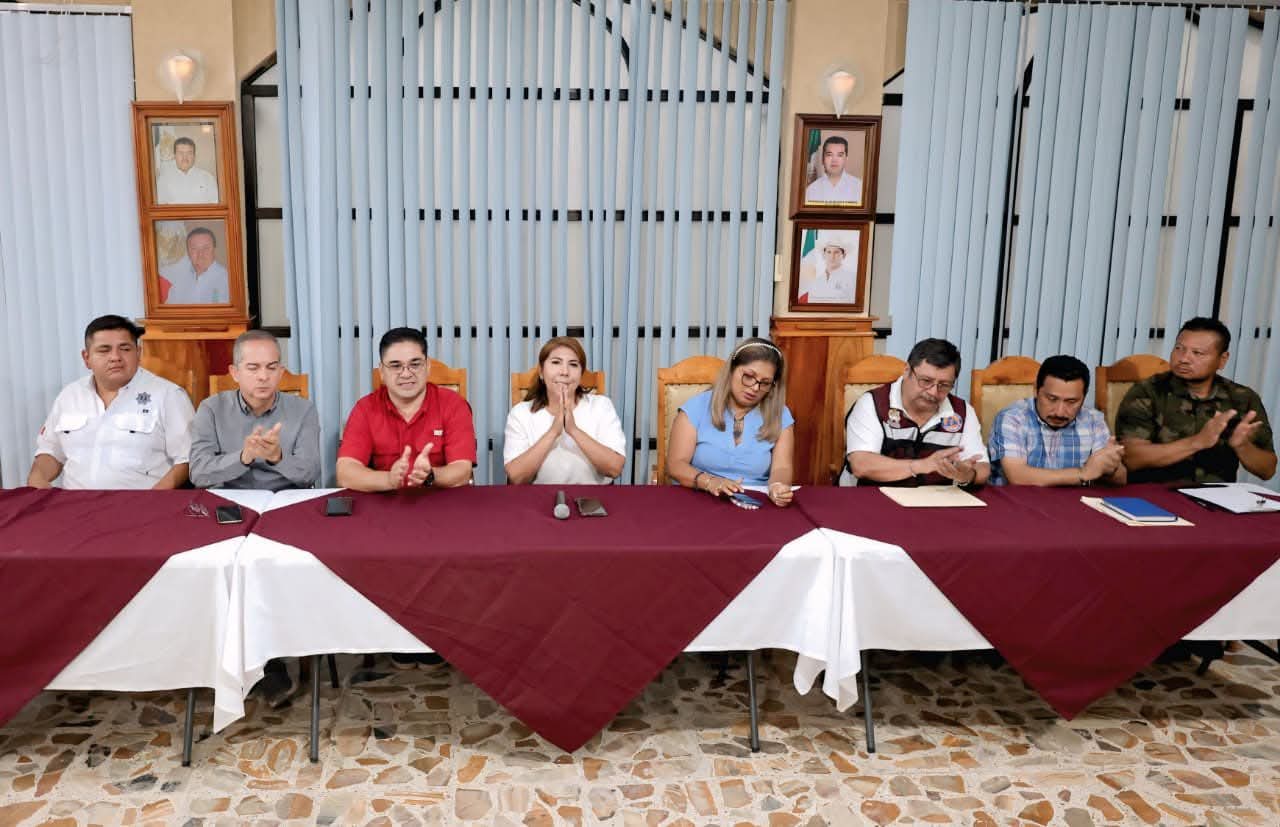 Gobierno de Huimanguillo mantiene sesión permanente del Consejo Municipal de Protección Civil.