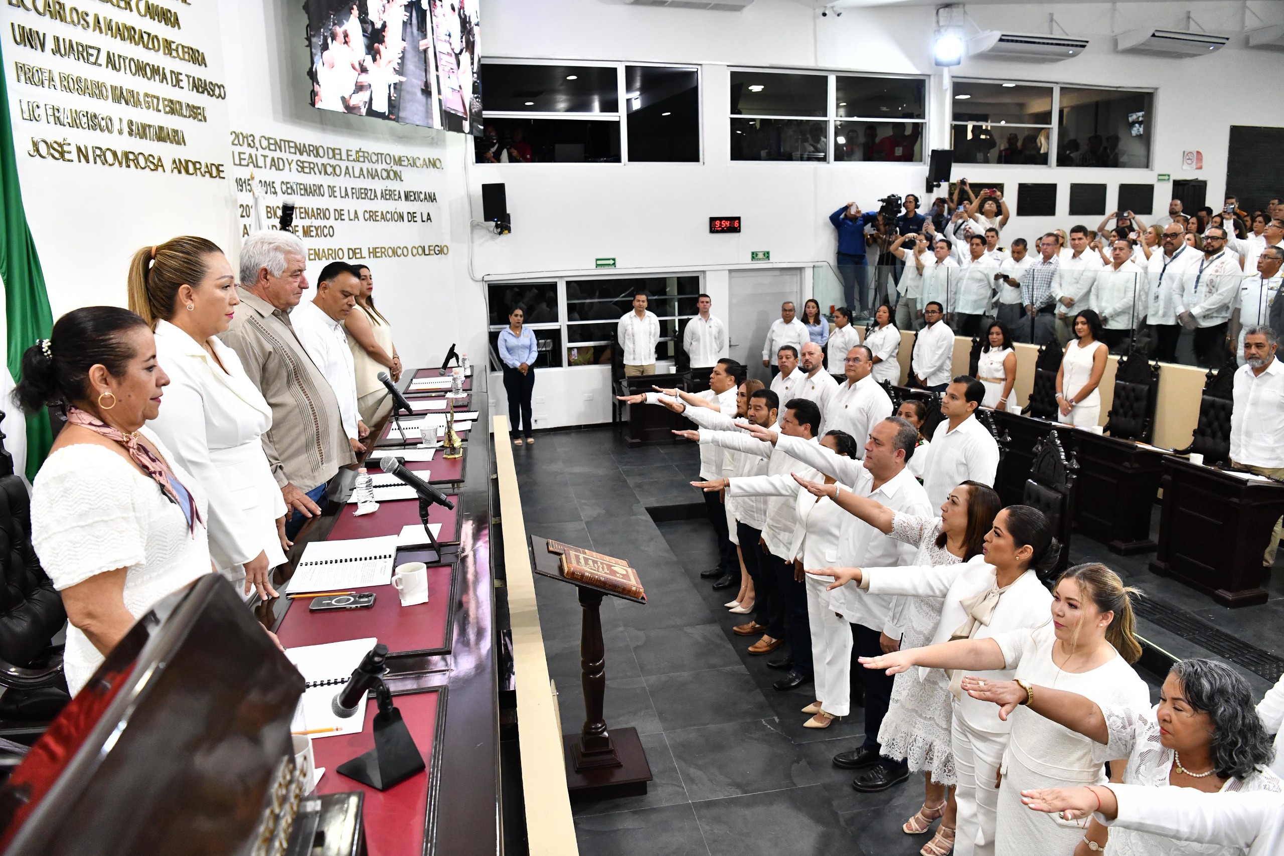 Inicia nueva etapa a favor de la legalidad y la justicia; Secretario de Gobierno atestigua toma de protesta de integrantes del Poder Judicial.