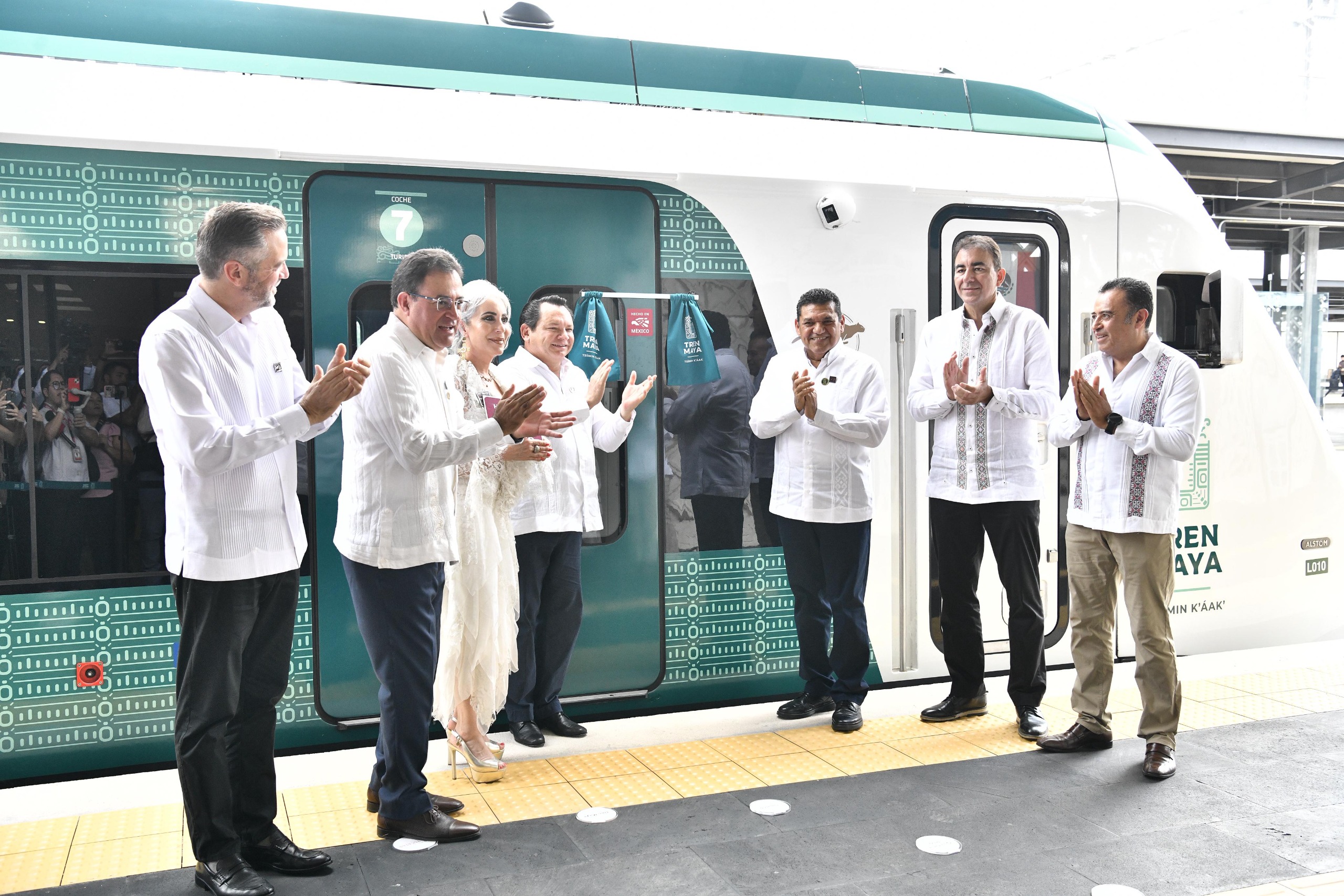 Tabasco celebra la entrega del distintivo Hecho en México al Tren Maya, símbolo de soberanía y fuente de bienestar para las y los mexicanos, afirma Javier May