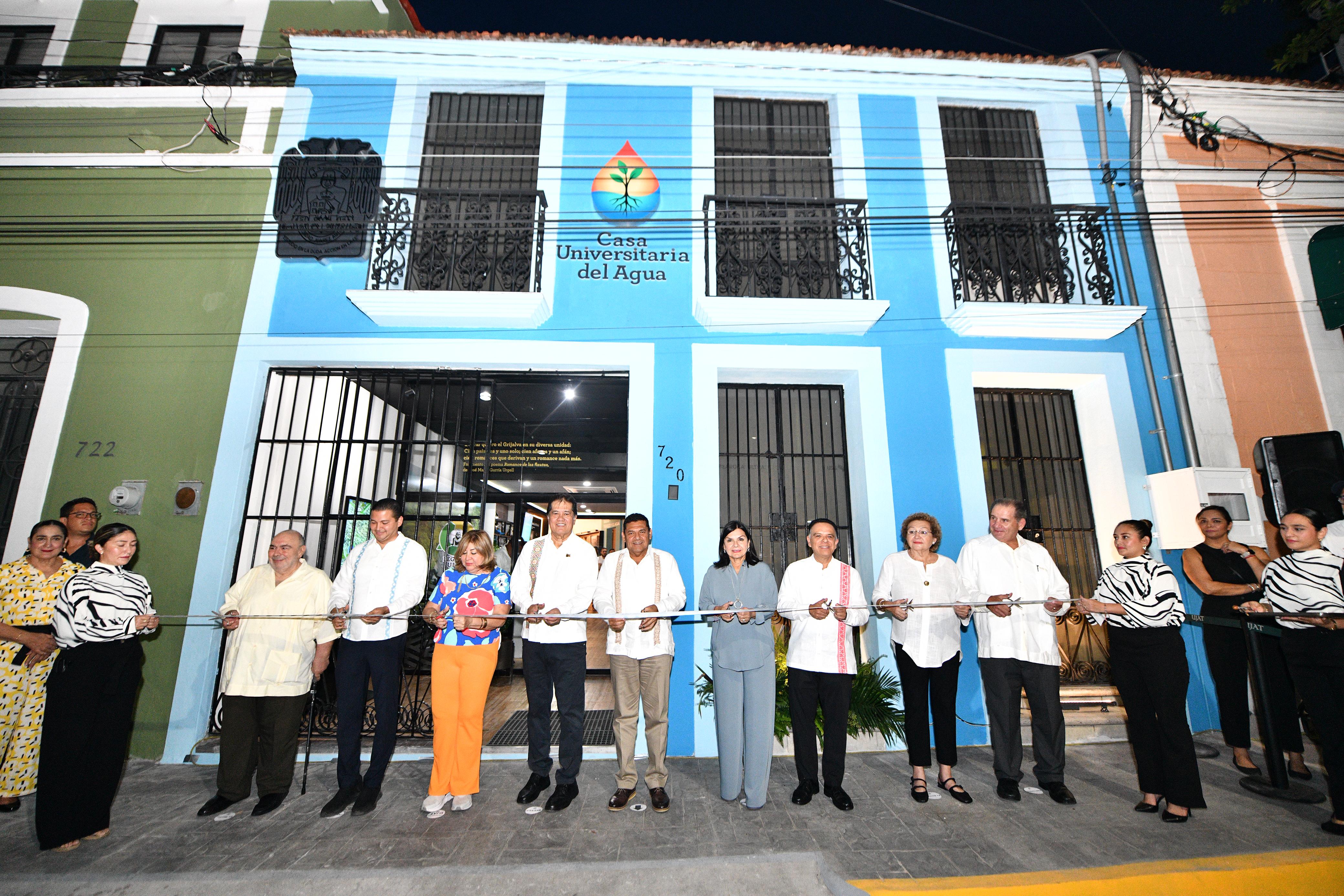 Inaugura el Gobernador Javier May la Casa Universitaria del Agua.