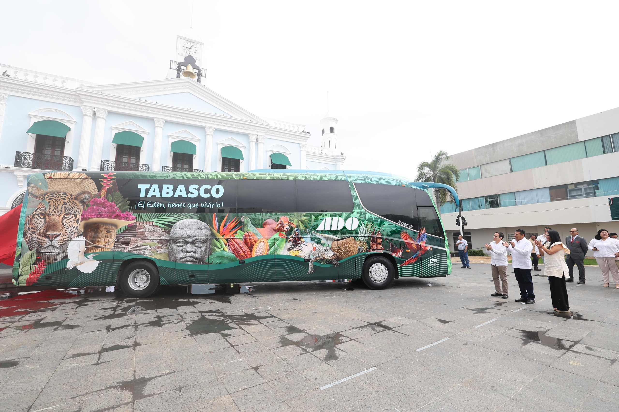 Lanza Grupo Mobility ADO autobús de promoción turística ‘Tabasco en Movimiento’.