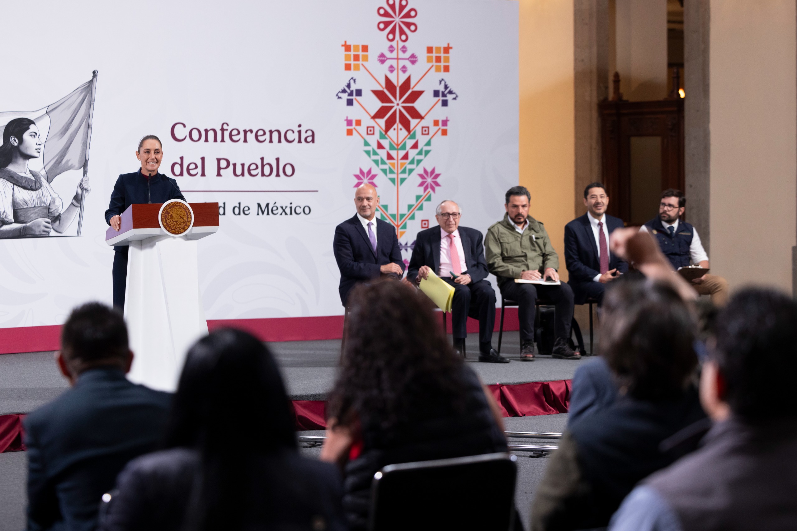 SE DESTINA TODA LA FUERZA DEL ESTADO MEXICANO PARA GARANTIZAR EL APOYO A LA POBLACIÓN AFECTADA POR LAS LLUVIAS: PRESIDENTA CLAUDIA SHEINBAUM.