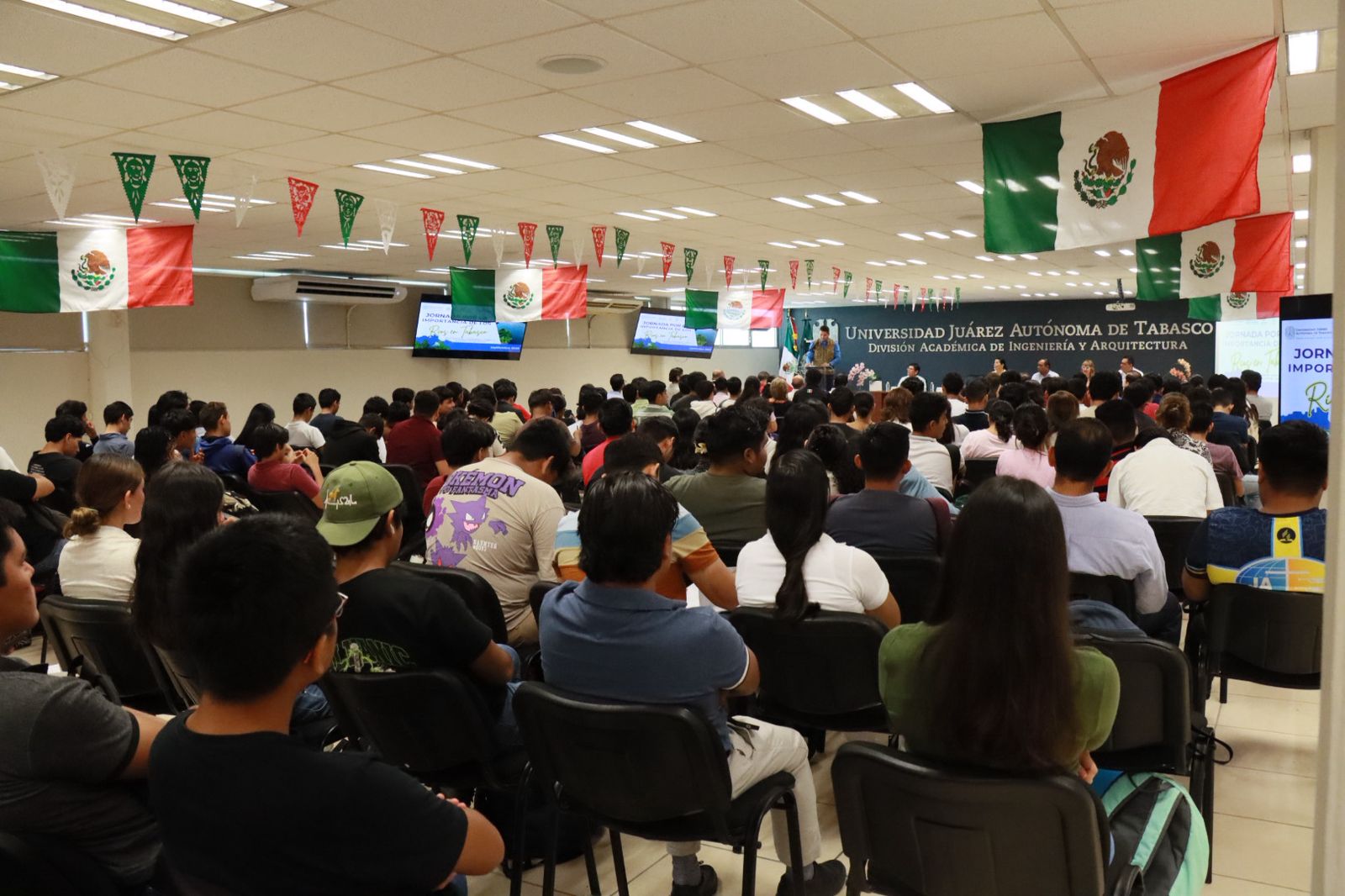 Se llevó a cabo la Jornada por la importancia de los Ríos en Tabasco: Ecosistemas saludables, riesgos y desafíos compartidos: ciudadanía y gobierno trabajando de la mano por el cuidado del agua.