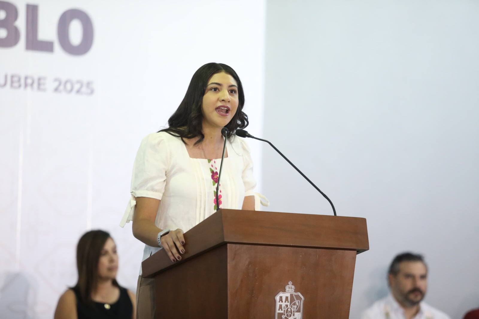 En Tabasco se escribe una nueva historia de éxito, gobernando de cerca y desde territorio; legisladores y alcaldes respaldan trabajo de Javier May a un año de gobierno.