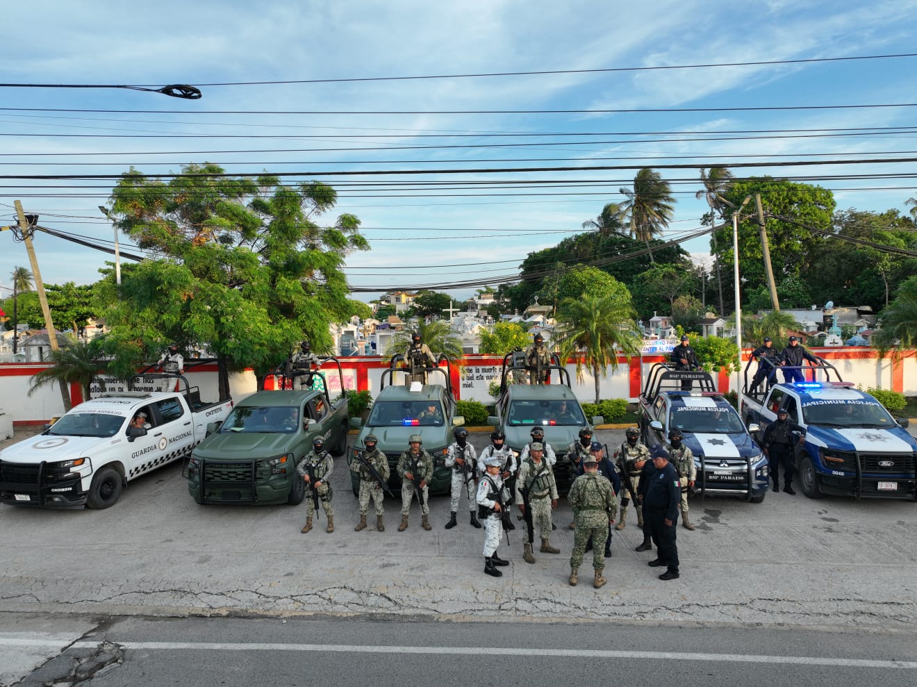 Refuerzan autoridades seguridad en Comalcalco, Jalpa de Méndez y Paraíso, con operativos de vigilancia.
