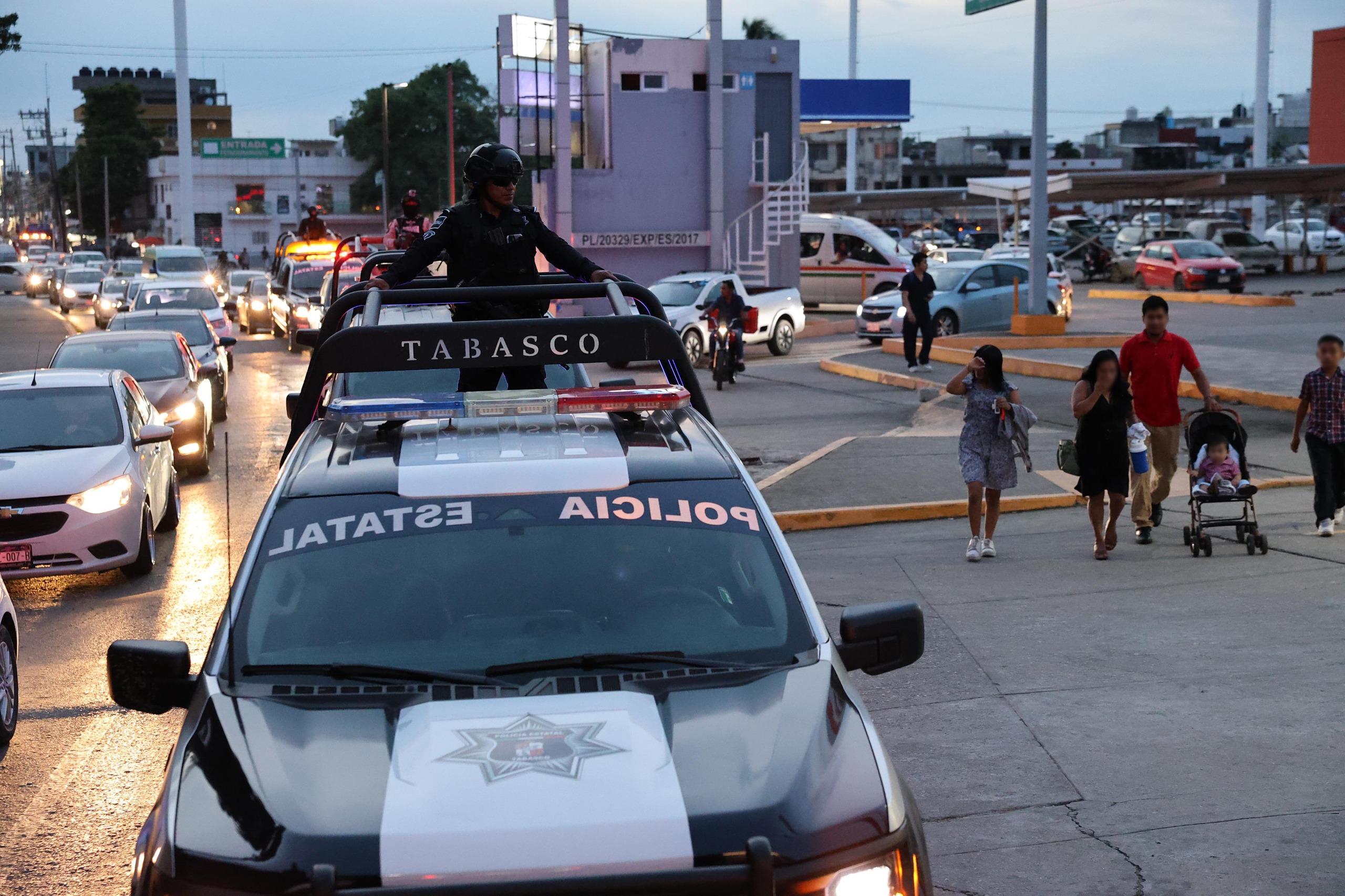 Gobiernos del Estado y de México logran resultados contundentes en materia de seguridad; en menos de una semana fueron detenidos 22 generadores de violencia en Tabasco.