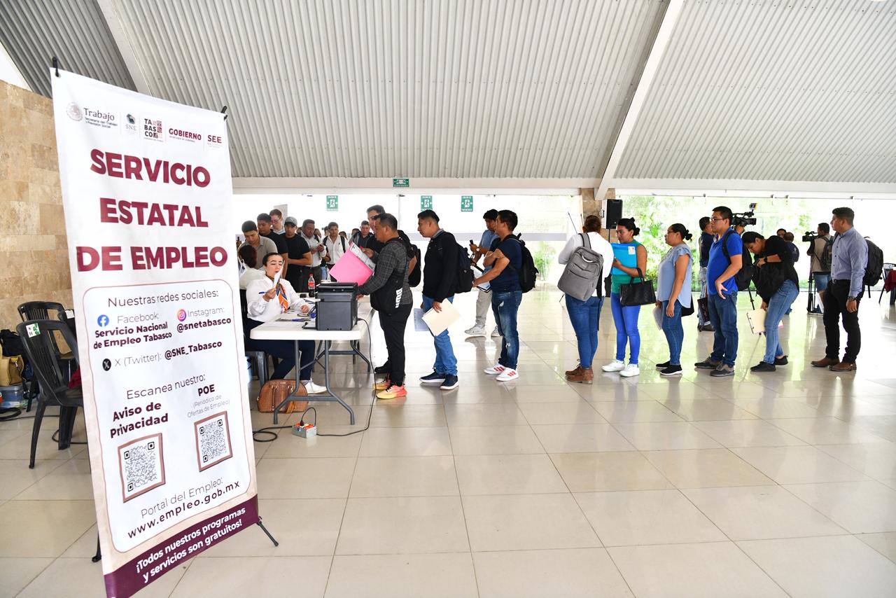 Ponen en marcha Feria del Empleo para la Marina, con la que se acercan oportunidades laborales permanentes para las y los tabasqueños.