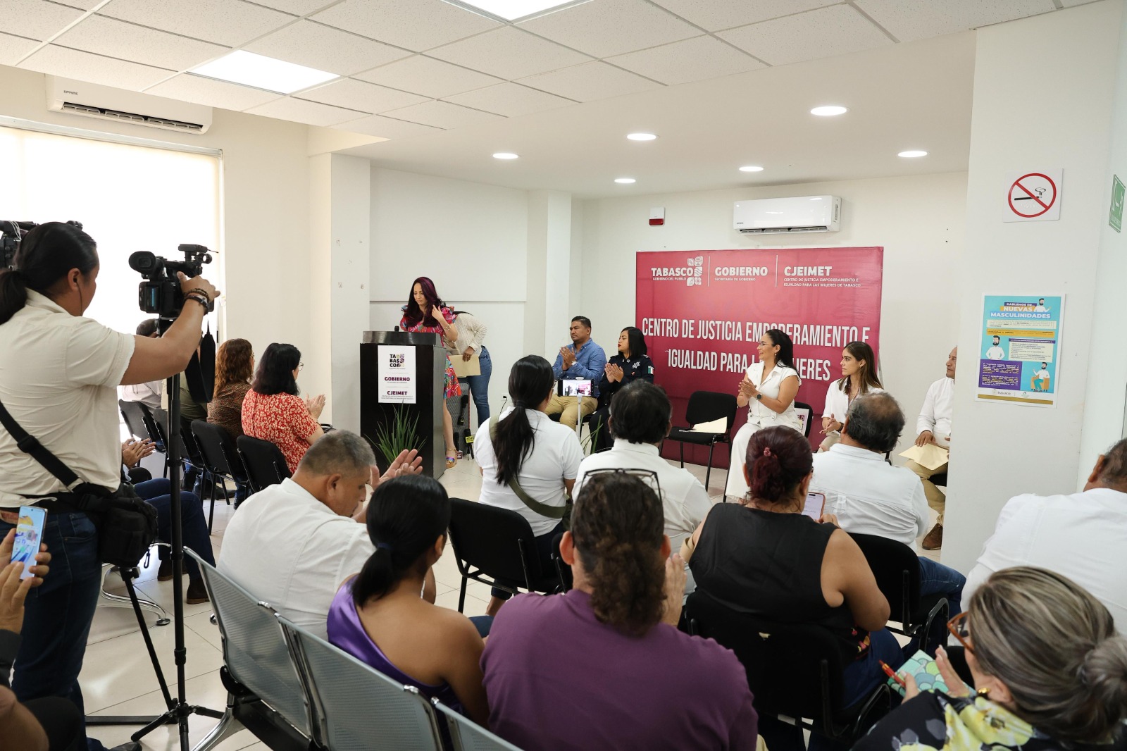 Gobierno del Estado refrenda compromiso con la seguridad de las tabasqueñas con programa “Taxi Seguro para Mujeres”.