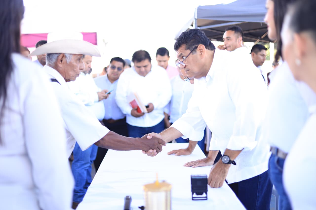 En Centla, gobierno de Javier May reitera compromiso con el pueblo, al brindar nuevamente atención directa y desde territorio.