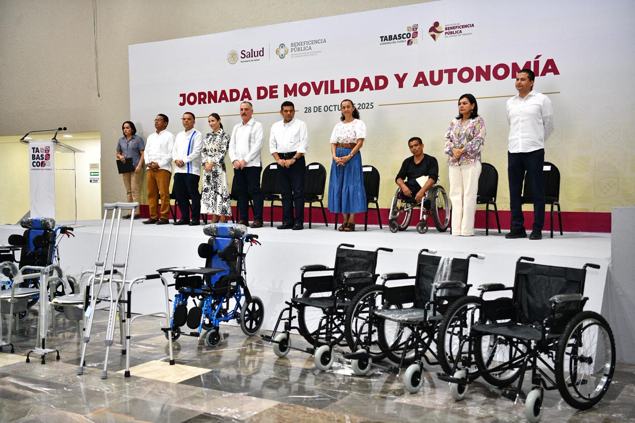 Devuelve Gobierno del Estado esperanza y dignidad a grupos vulnerables; entrega Javier May 492 apoyos funcionales a personas con movilidad reducida.