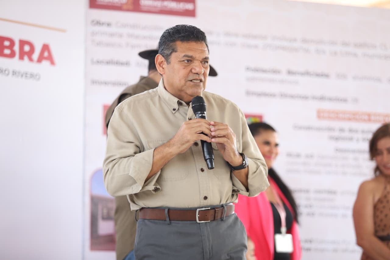 Gobierno del Estado comenzará a licitar obras desde diciembre para meter acelerador en 2026, adelanta Javier May.