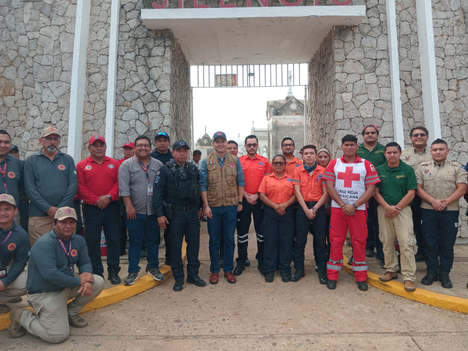 Se lleva a cabo la apertura del operativo de día de muertos por parte del IPCET y corporaciones de emergencia.