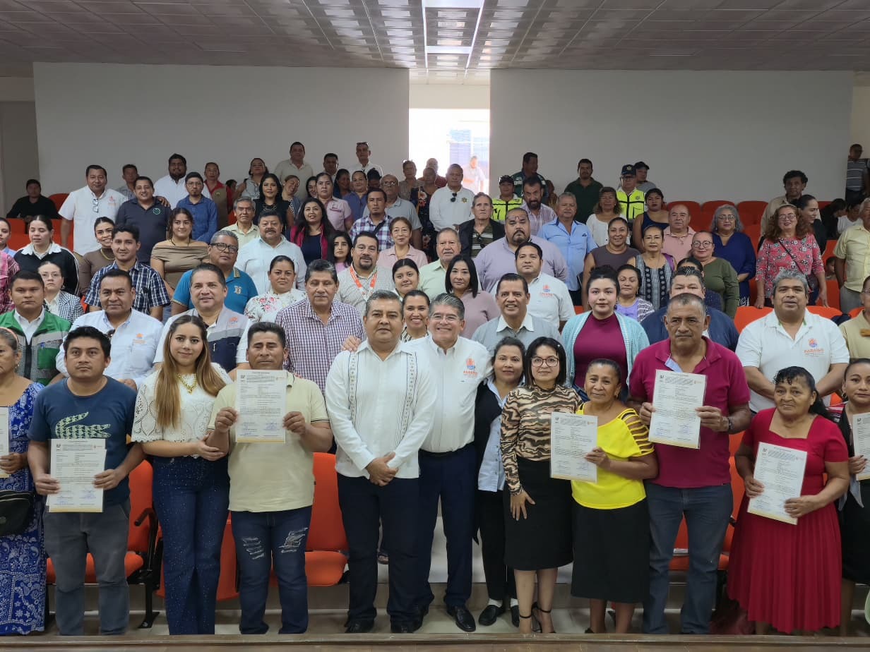 Combate Gobierno del Estado rezago de asentamientos irregulares en Paraíso.