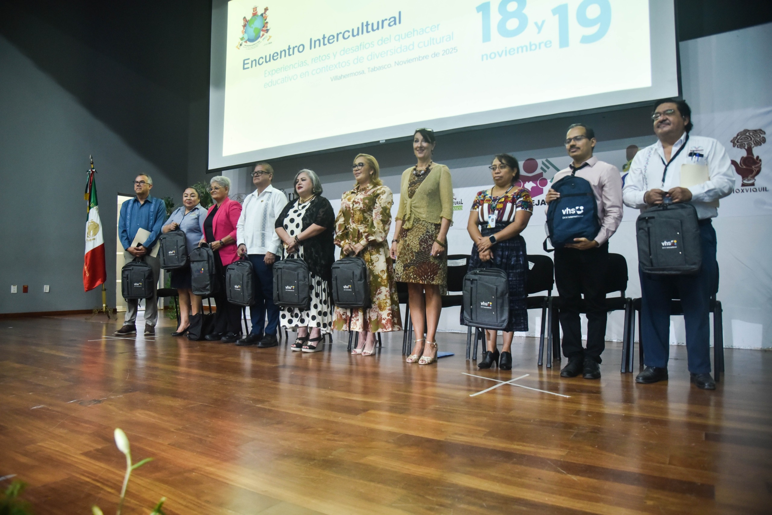 Celebran en Tabasco Encuentro Intercultural para fortalecer procesos de educación de personas jóvenes y adultas.